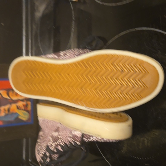 Rag & Bone size 8 Hightop Sneakers - Picture 4 of 6